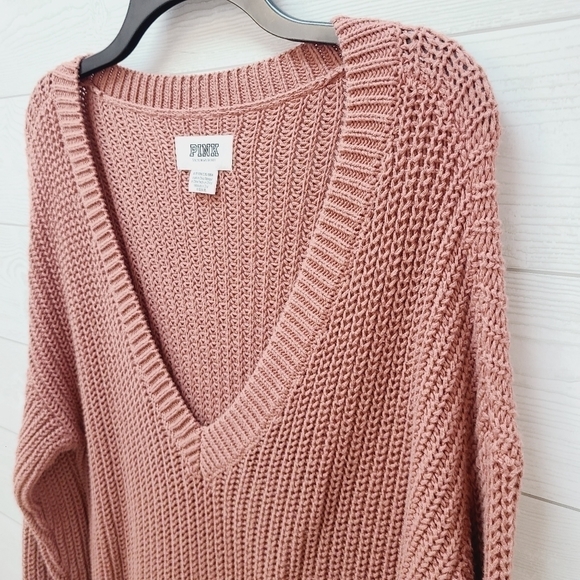 PINK Victoria's Secret Sweater - Picture 3 of 7